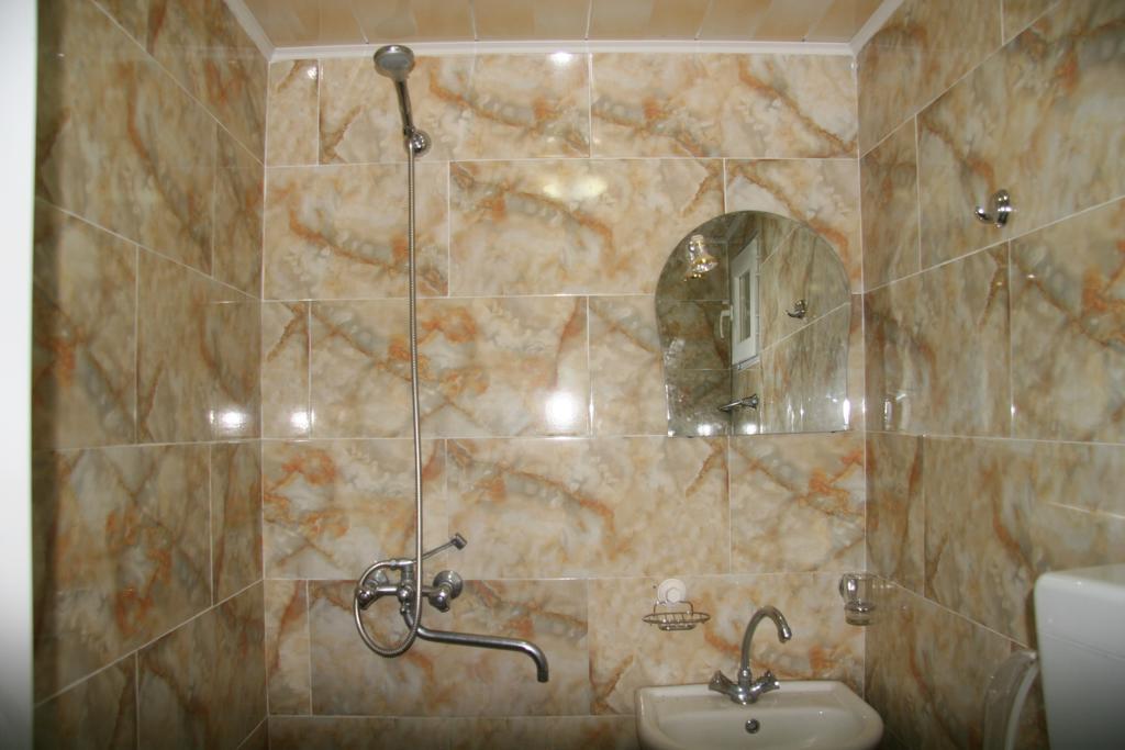 Guest House Sabauri Kazbegi Habitación foto